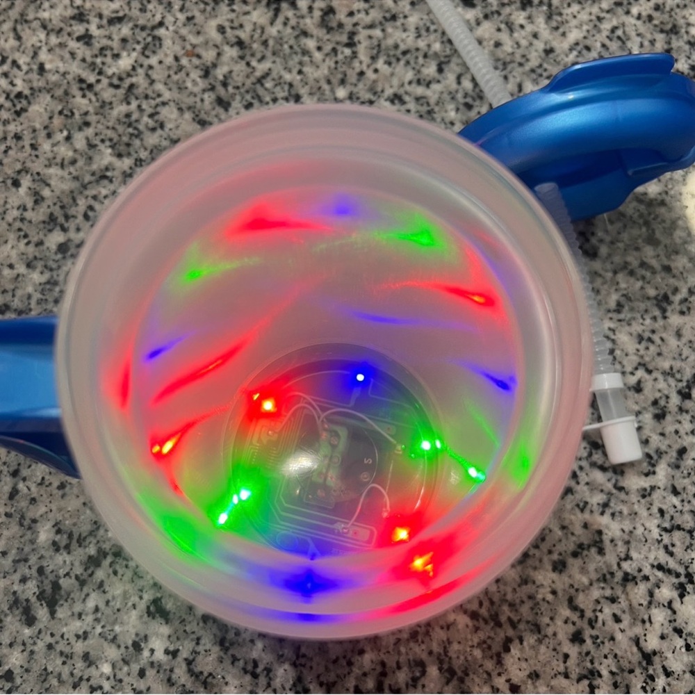 Gilmore Girls 25th anniversary Souvenir Light Up Cup‎ Holiday Event LA WB - Picture 6 of 9